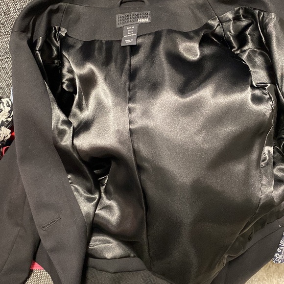 H&M blazer - Picture 7 of 9